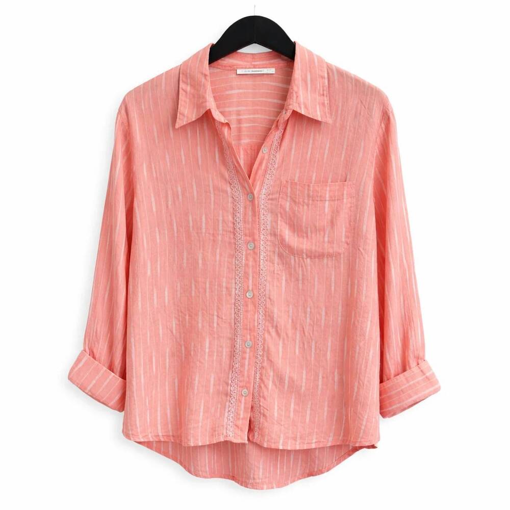 NEW SUBTLE LUXURY women's everyday top in sedona with white ikat